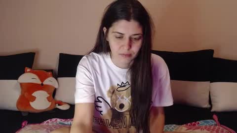 Amber online show from January 9, 6:53 pm