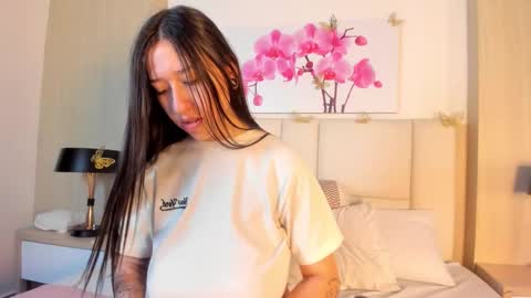 Snapshot of ambervega__ chatting on March 17, 12:41 pm Amber online show from March 17, 12:41 pm