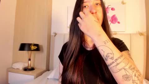 Snapshot of ambervega__ chatting on March 18, 12:30 pm Amber online show from March 18, 12:30 pm