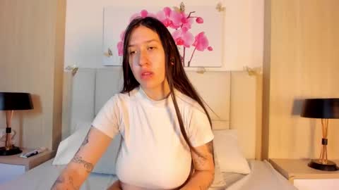 Snapshot of ambervega__ chatting on March 20, 1:05 pm Amber online show from March 20, 1:05 pm