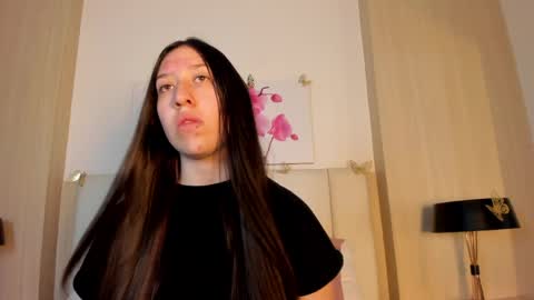 Snapshot of ambervega__ chatting on March 30, 5:47 pm Amber online show from March 30, 5:47 pm