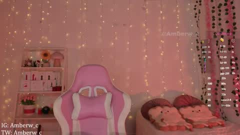 IG - TW Amberw c online show from November 15, 3:15 am