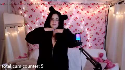 Snapshot of amberxoxhoney chatting on February 28, 5:37 am Amber Honey online show from February 28, 5:37 am