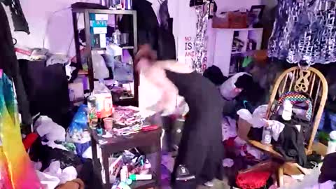 Snapshot of ambionce chatting on January 7, 5:43 am ambionce online show from January 7, 5:43 am