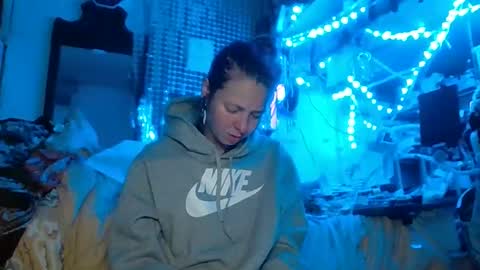 Snapshot of ambionce chatting on March 29, 7:14 pm ambionce online show from March 29, 7:14 pm