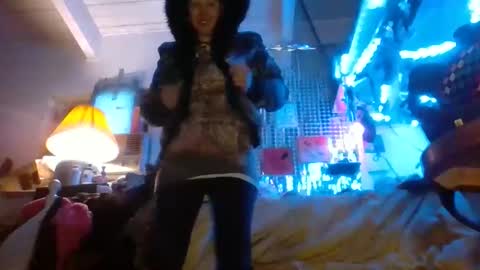 Snapshot of ambionce chatting on April 2, 3:20 pm ambionce online show from April 2, 3:20 pm