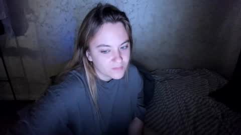 Snapshot of ambrosia__ chatting on September 13, 4:51 pm ambrosia__ online show from September 13, 4:51 pm