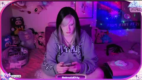 Snapshot of ambrosiakitty chatting on May 28, 9:17 am Ambrosia online show from May 28, 9:17 am