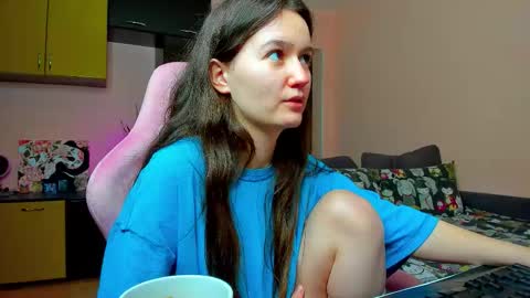 Snapshot of ameli_moon chatting on November 28, 5:37 pm Eileen online show from November 28, 5:37 pm