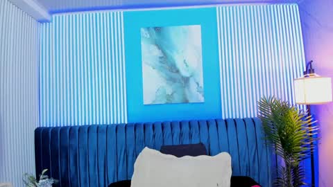 Amelia Adams online show from January 12, 12:01 pm