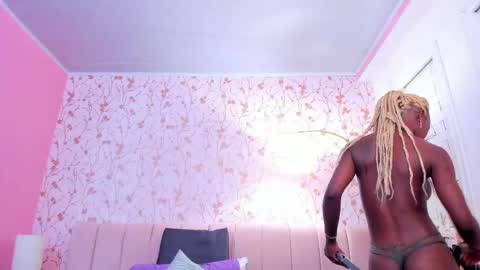 Amelia Adams online show from October 8, 7:44 pm