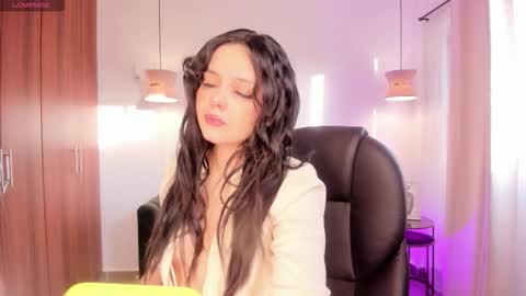 amelia online show from September 12, 11:32 am