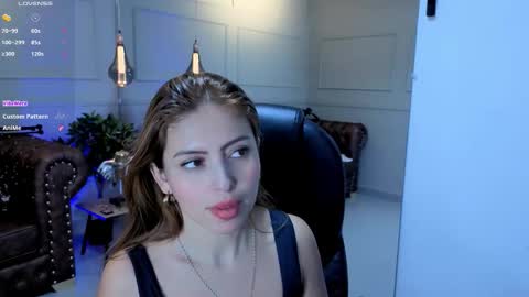 AMELIA online show from October 31, 7:59 pm