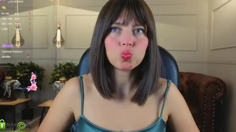 AMELIA online show from May 5, 12:02 pm