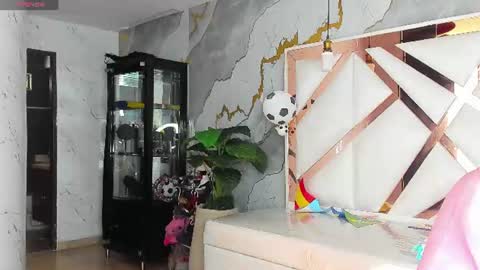 amelia_grace_tf online show from July 12, 1:13 pm