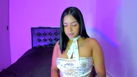 Snapshot of amelia_heaven chatting on February 9, 8:57 pm amelia heaven online show from February 9, 8:57 pm