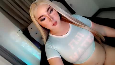 amelia_nicole08 online show from September 26, 7:56 am