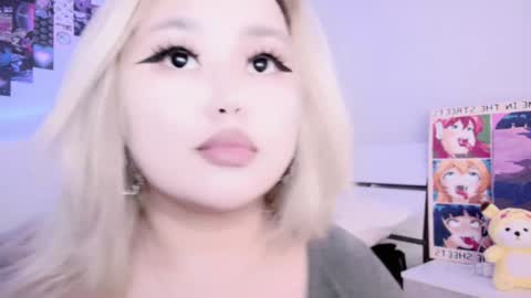 Snapshot of amelia_sunlight chatting on December 3, 6:48 am Amelia online show from December 3, 6:48 am