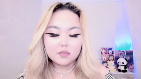 Snapshot of amelia_sunlight chatting on January 18, 4:59 am Amelia online show from January 18, 4:59 am