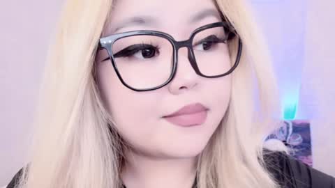 Snapshot of amelia_sunlight chatting on February 26, 12:38 am Amelia online show from February 26, 12:38 am