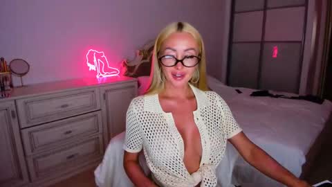 Ameli online show from May 10, 1:49 pm