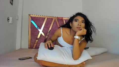 amelia online show from July 7, 9:19 pm