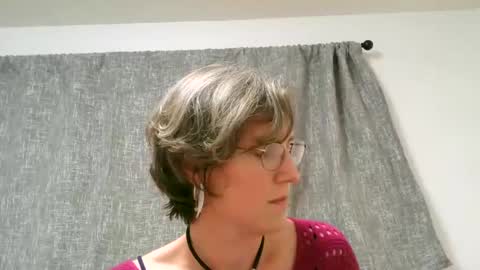 Ameliaishka online show from September 30, 3:11 am