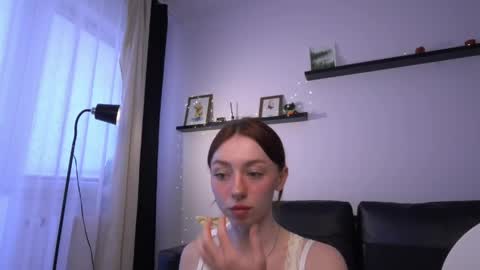 Amelia   online show from May 3, 2:45 pm