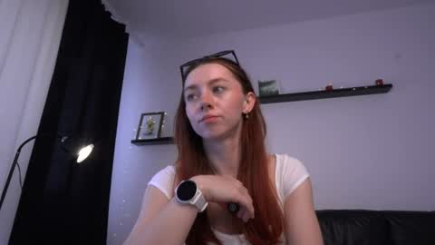 Snapshot of ameliamber0 chatting on June 23, 3:43 pm Amelia online show from June 23, 3:43 pm
