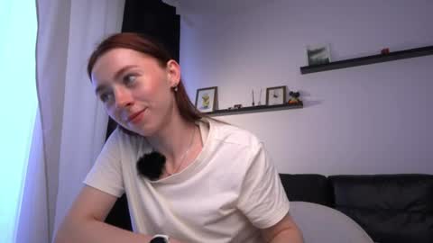 Snapshot of ameliamber0 chatting on June 25, 2:43 pm Amelia online show from June 25, 2:43 pm