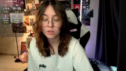 Amelia online show from October 18, 8:59 am