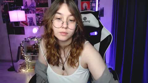 Amelia online show from December 15, 9:02 am