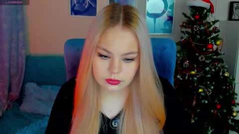 Snapshot of ameliamerris chatting on March 5, 10:11 am Amelia online show from March 5, 10:11 am