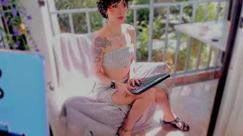 Amelianaughty  online show from May 20, 3:29 pm