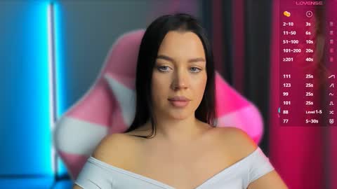 Amelia Sonk online show from October 12, 6:40 pm