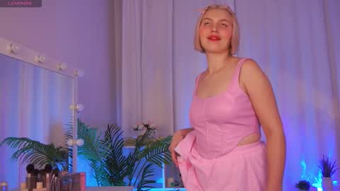  Amelia  online show from October 16, 4:57 am