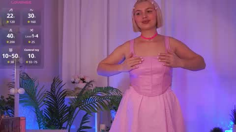  Amelia  online show from October 17, 5:10 am