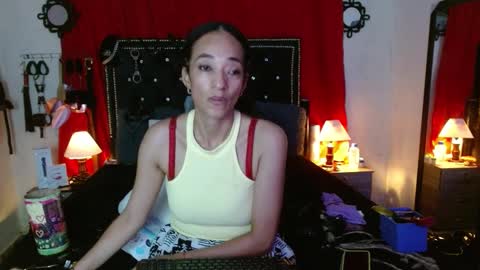 amelie__martinez online show from October 5, 7:12 pm