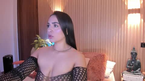 Amelie online show from May 8, 1:22 am