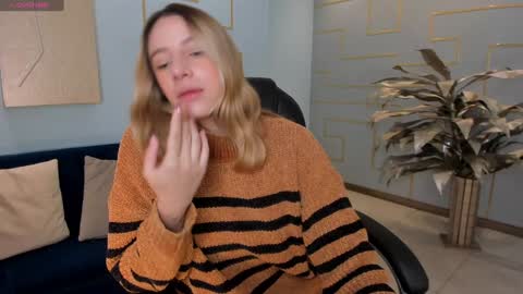 Amelie Graham online show from December 27, 11:06 am