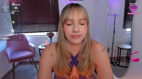 Amelie Graham online show from May 22, 8:03 pm