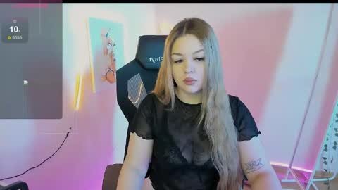 Amelie online show from April 29, 1:21 am