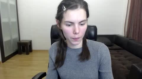 Snapshot of ameliereve chatting on October 28, 5:15 pm Amelie online show from October 28, 5:15 pm