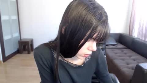 Snapshot of ameliereve chatting on October 31, 11:11 am Amelie online show from October 31, 11:11 am