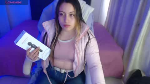 Amelie  online show from May 4, 3:52 pm
