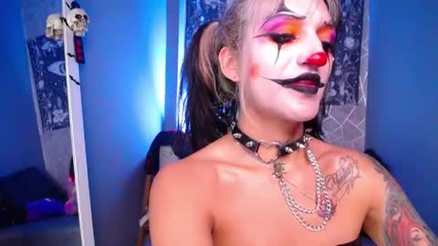 Snapshot of amelierouss chatting on March 28, 4:56 am AMELIEROUS .. see you tomorrow kisses online show from March 28, 4:56 am