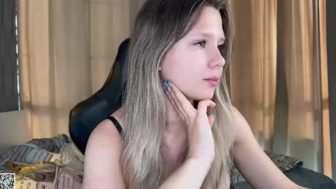 Ameliia castro online show from October 5, 9:51 am