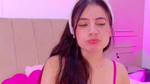 Amelia online show from May 16, 11:25 pm