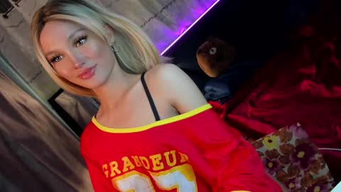 Snapshot of amelinckx chatting on February 4, 5:55 pm amelinckx online show from February 4, 5:55 pm
