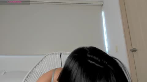 Snapshot of amellove chatting on March 3, 10:20 pm Amelie gadotx ig online show from March 3, 10:20 pm